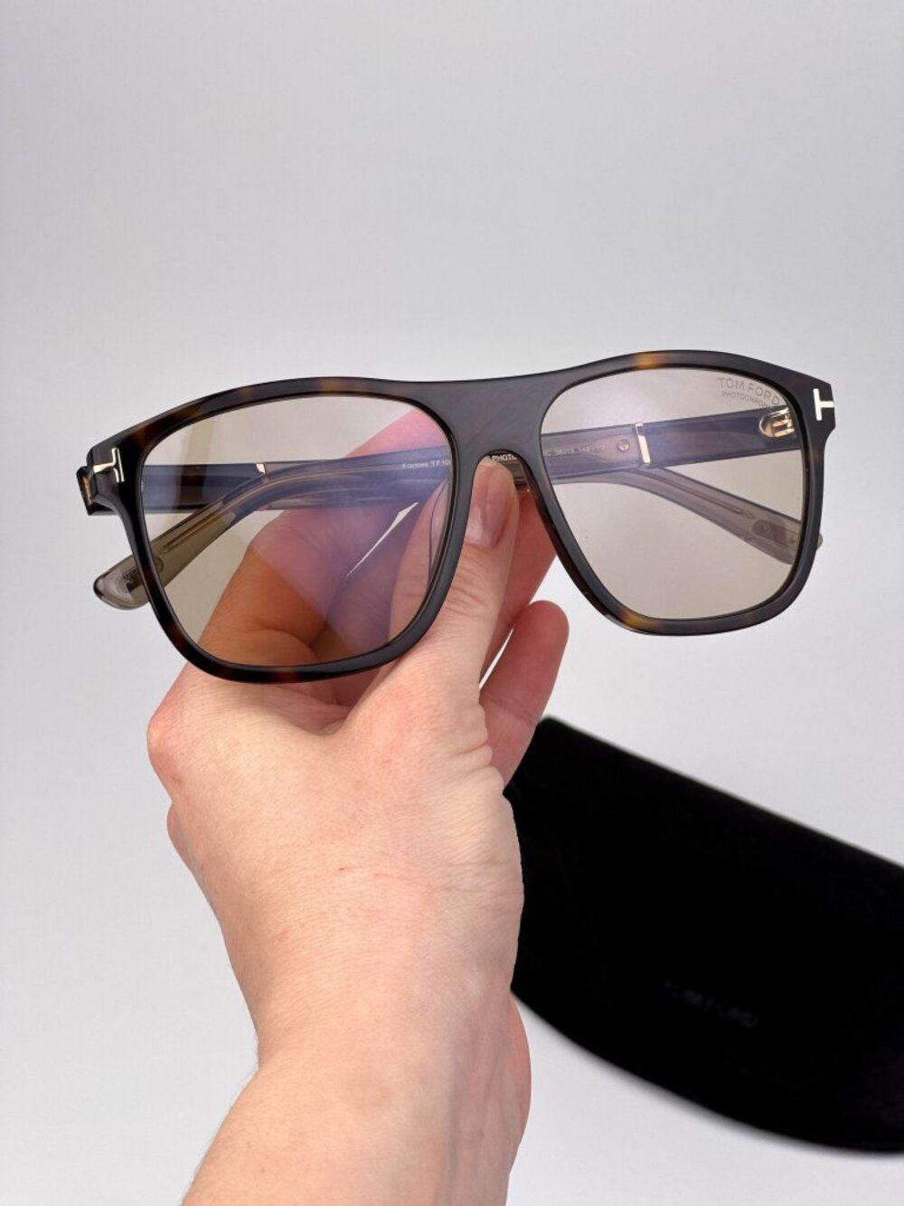 Tom Ford FRANCES Men’s Sunglasses Havana Brown Photochromic Square FT1081/S 52E